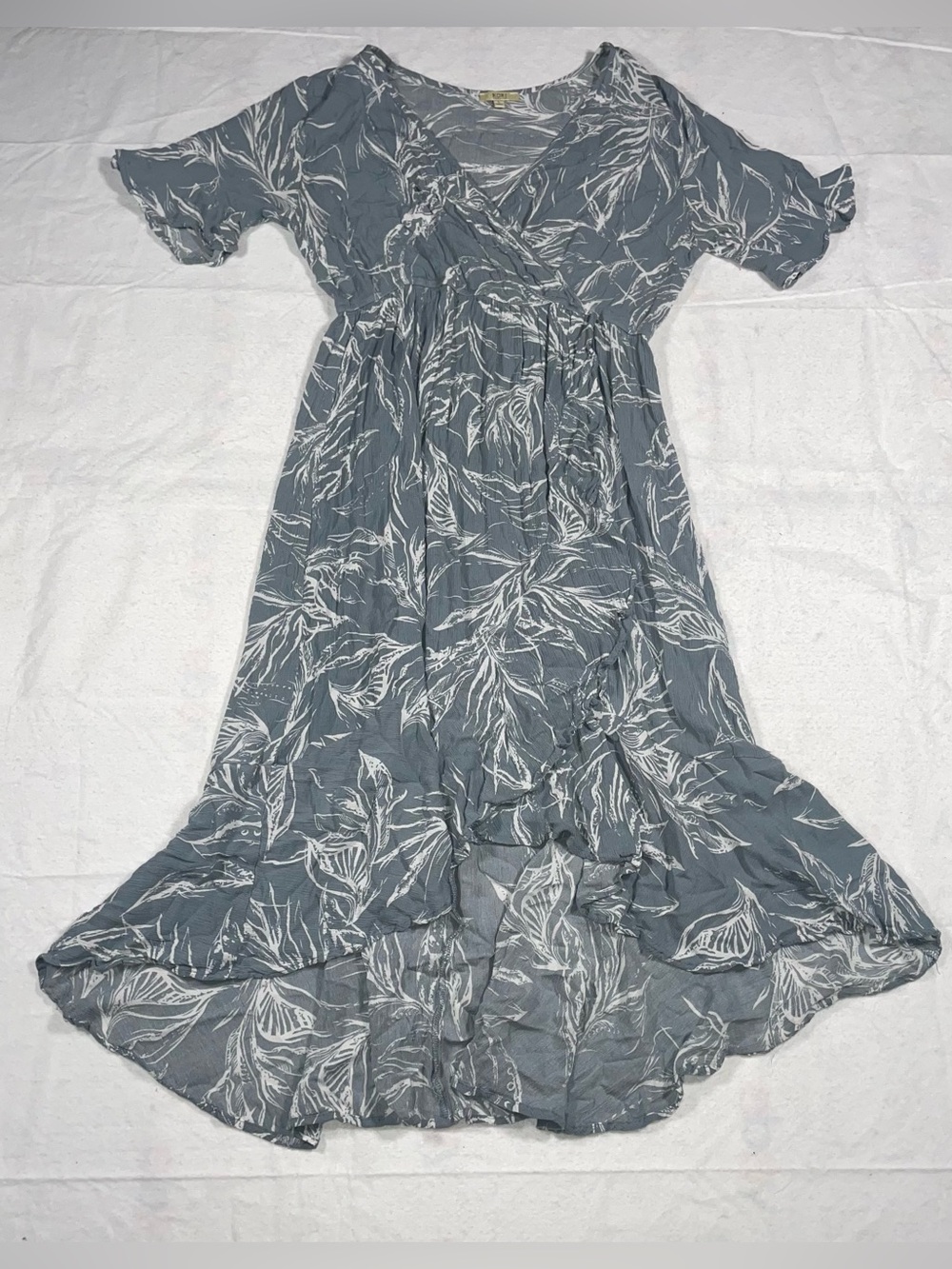 Kori America L Cool Blue White Leaf Abstract Pattern Layered Midi Dress